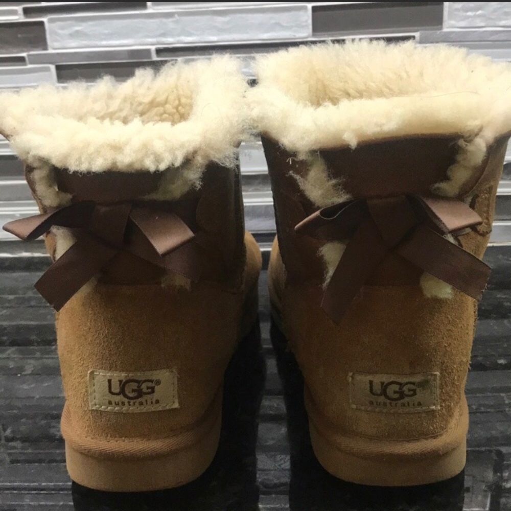 Bailey bow uggs